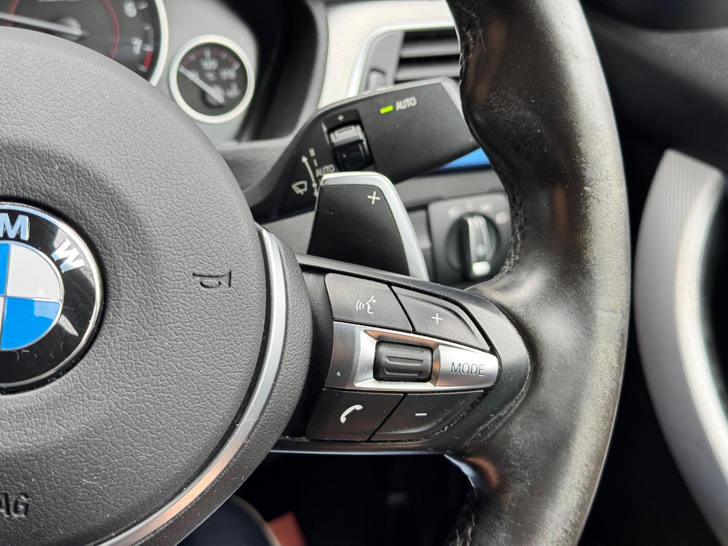 Used BMW 3 Series 2017 for sale - 77320920: Photo 45