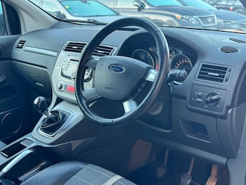 Used Ford Kuga 2009 for sale - 77082094: Photo