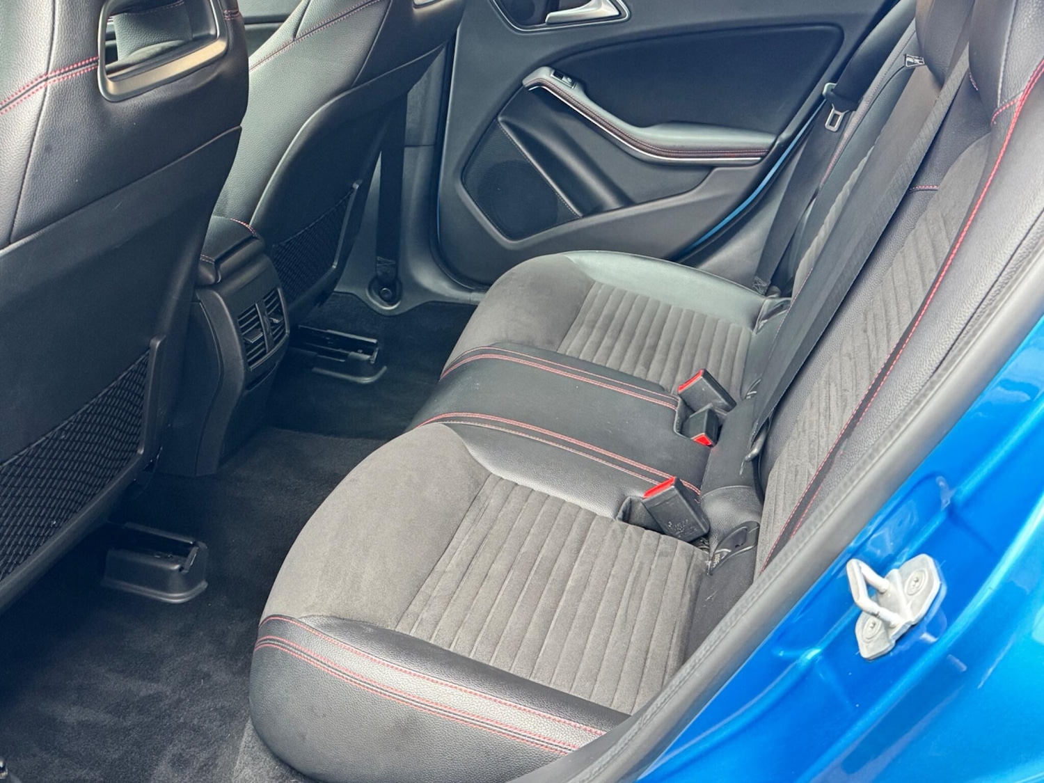 Used Mercedes-Benz A-Class 2017 for sale - 76326345: Photo 11