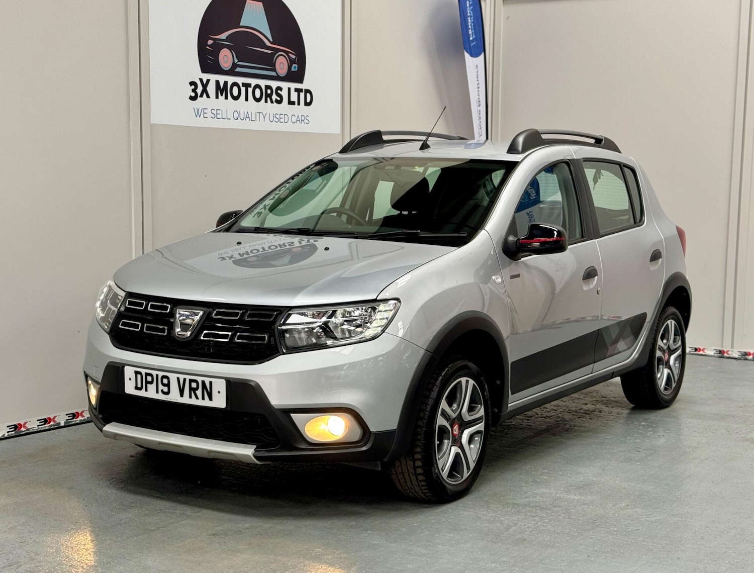 Used Dacia Sandero Stepway 2019 for sale - 76326740: Photo 1