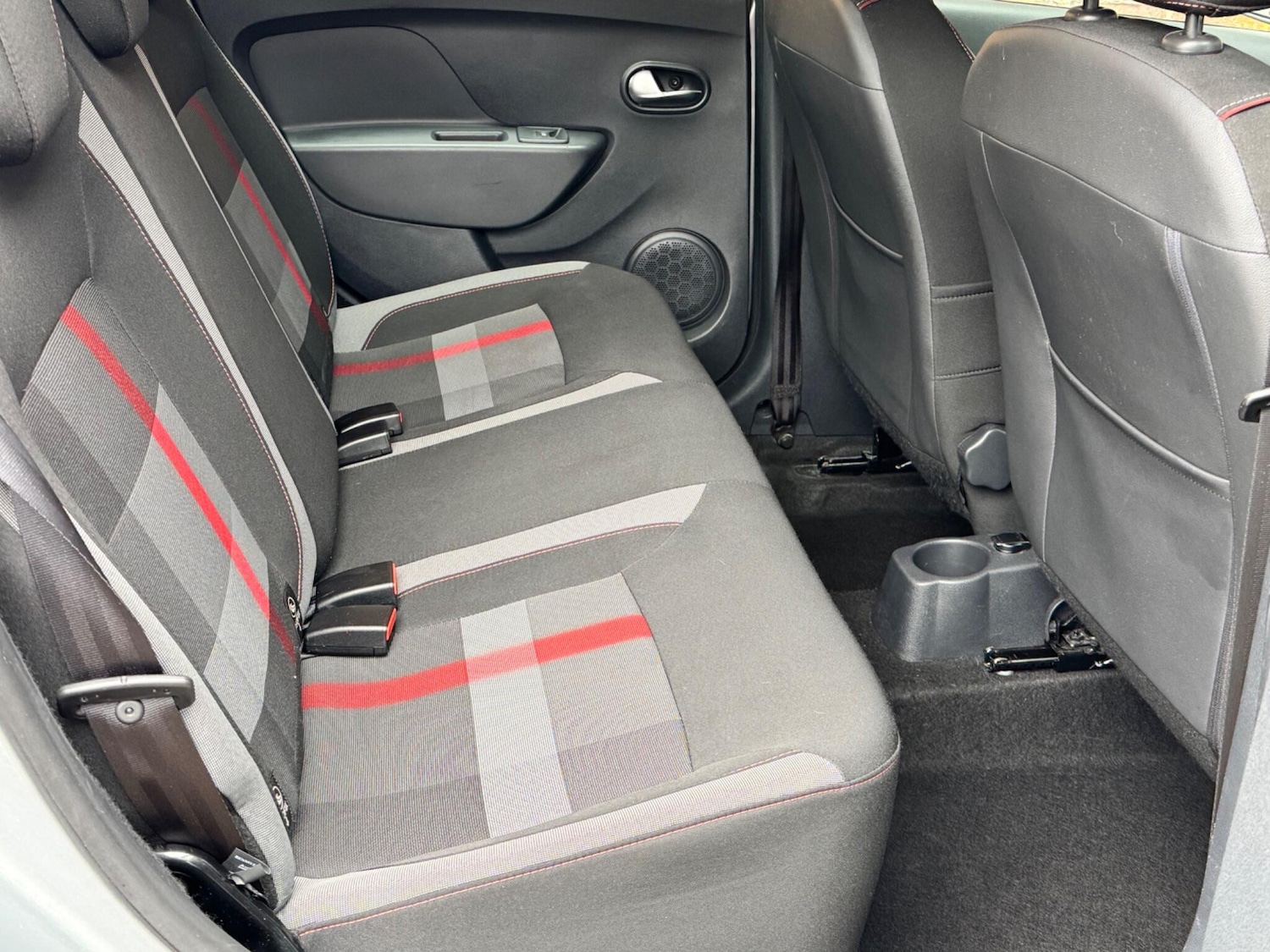 Used Dacia Sandero Stepway 2019 for sale - 76326740: Photo 10