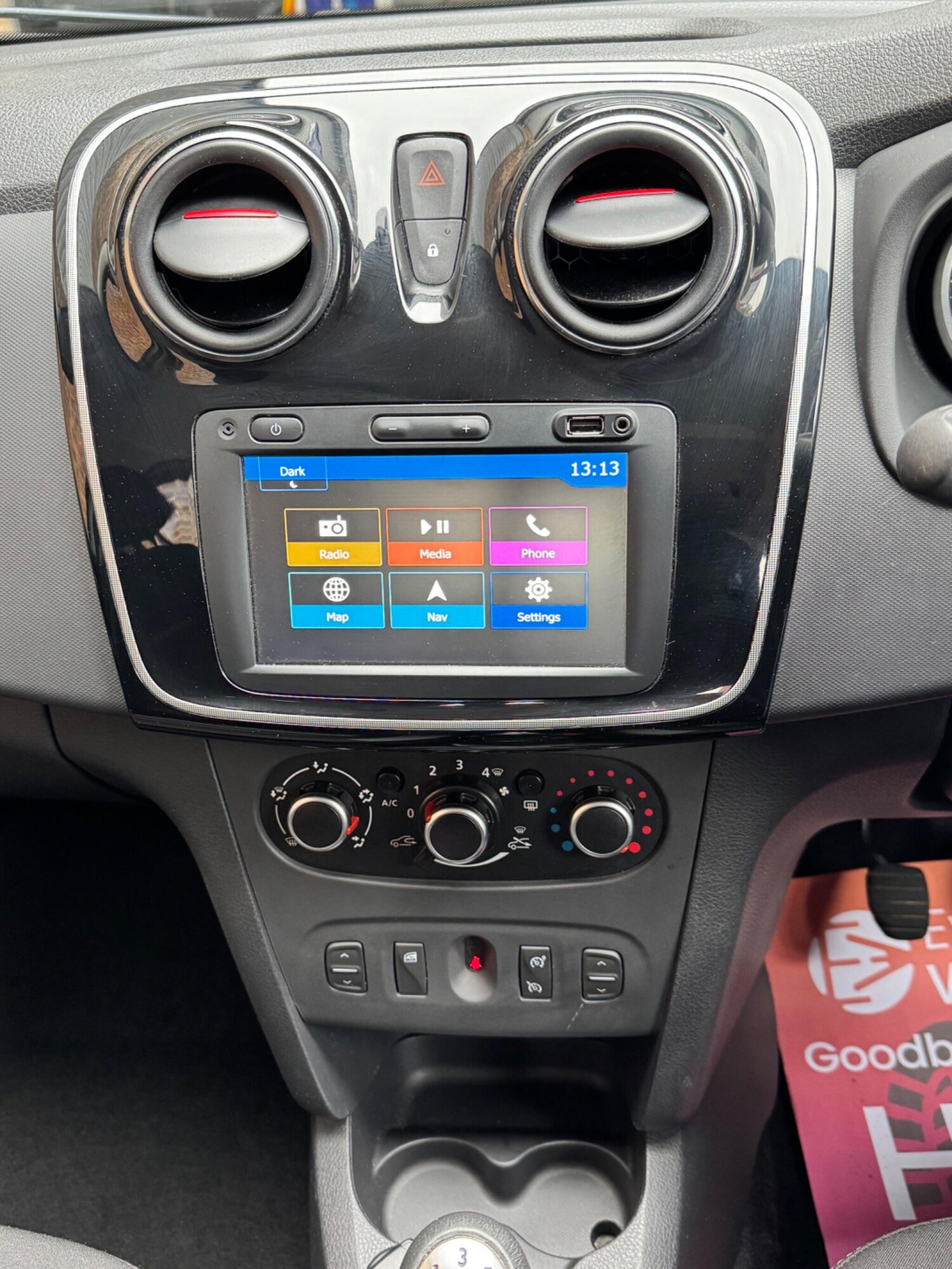 Used Dacia Sandero Stepway 2019 for sale - 76326740: Photo 28