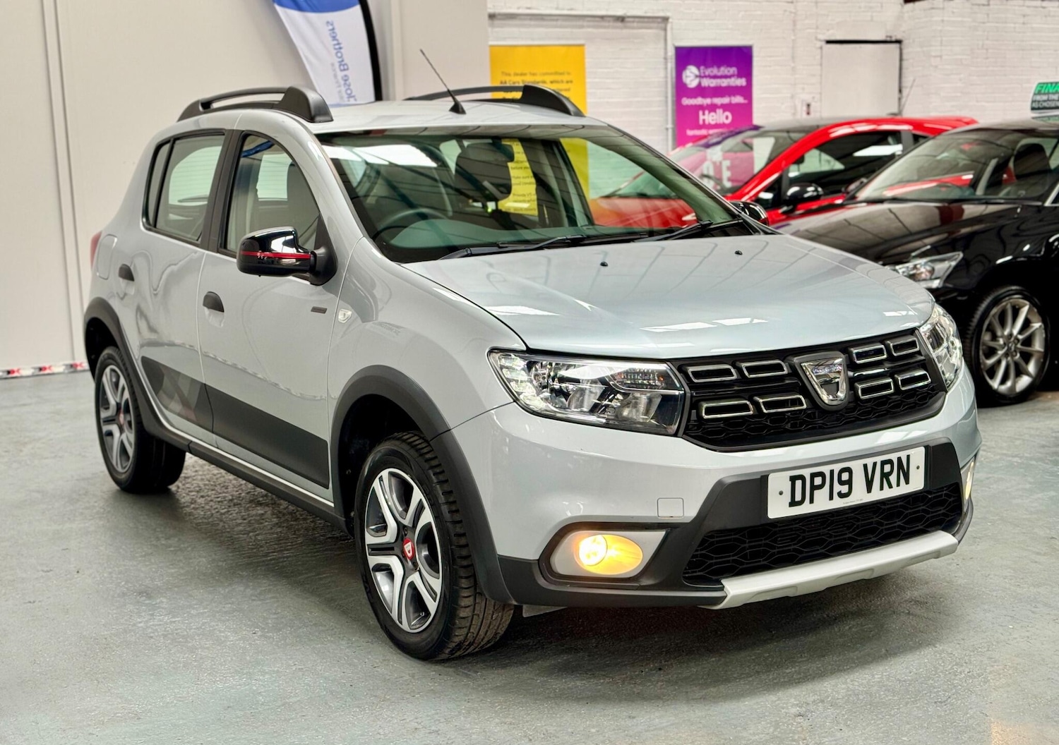 Used Dacia Sandero Stepway 2019 for sale - 76326740: Photo 3