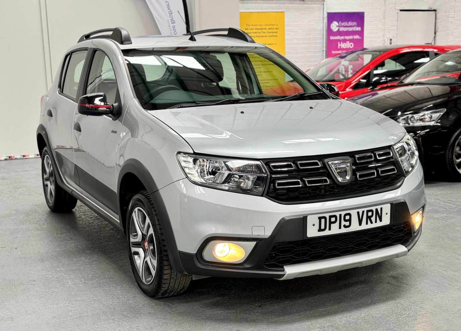 Used Dacia Sandero Stepway 2019 for sale - 76326740: Photo 4