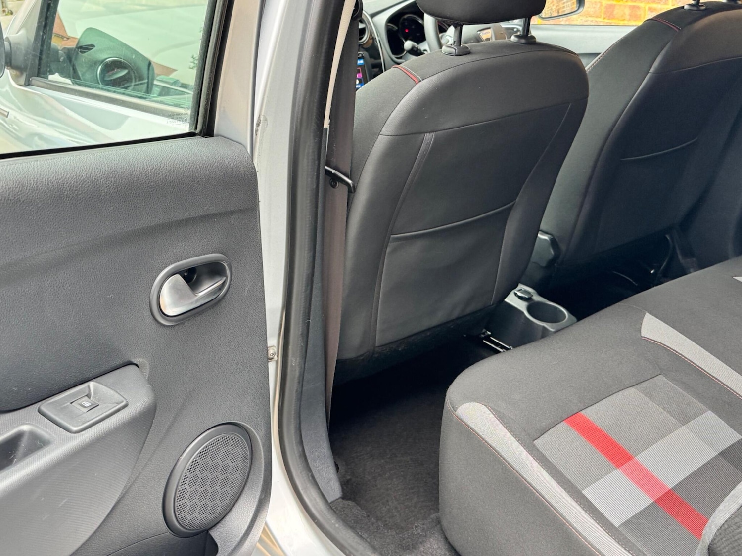 Used Dacia Sandero Stepway 2019 for sale - 76326740: Photo 42