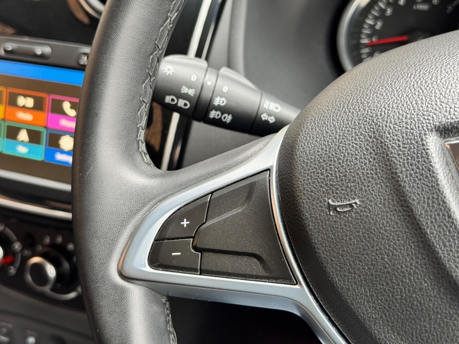 Used Dacia Sandero Stepway 2019 for sale - 76326740: Photo 45
