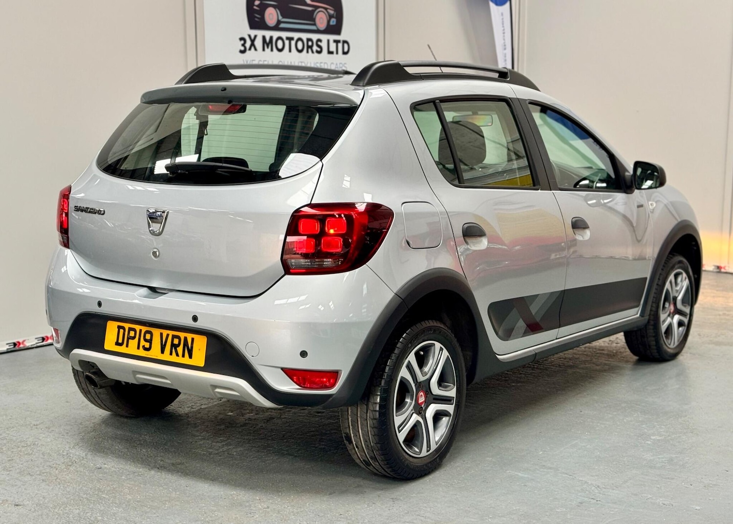 Used Dacia Sandero Stepway 2019 for sale - 76326740: Photo 8