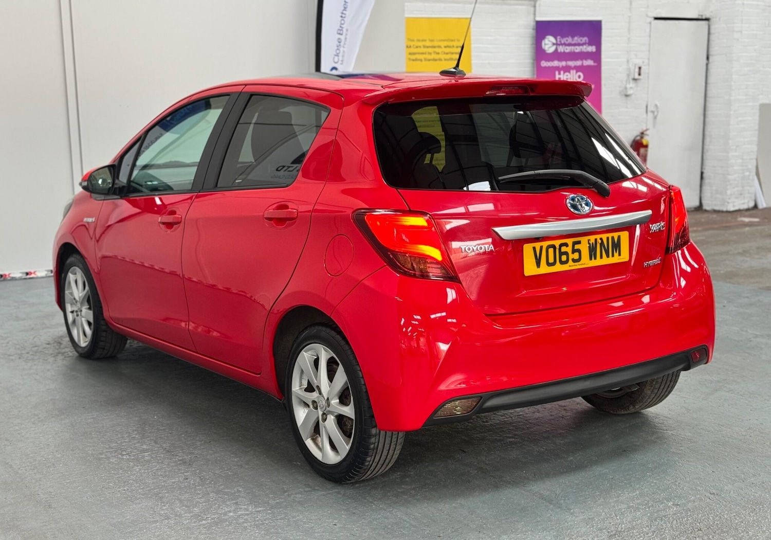 Used Toyota Yaris 2015 for sale - 76326744: Photo 11