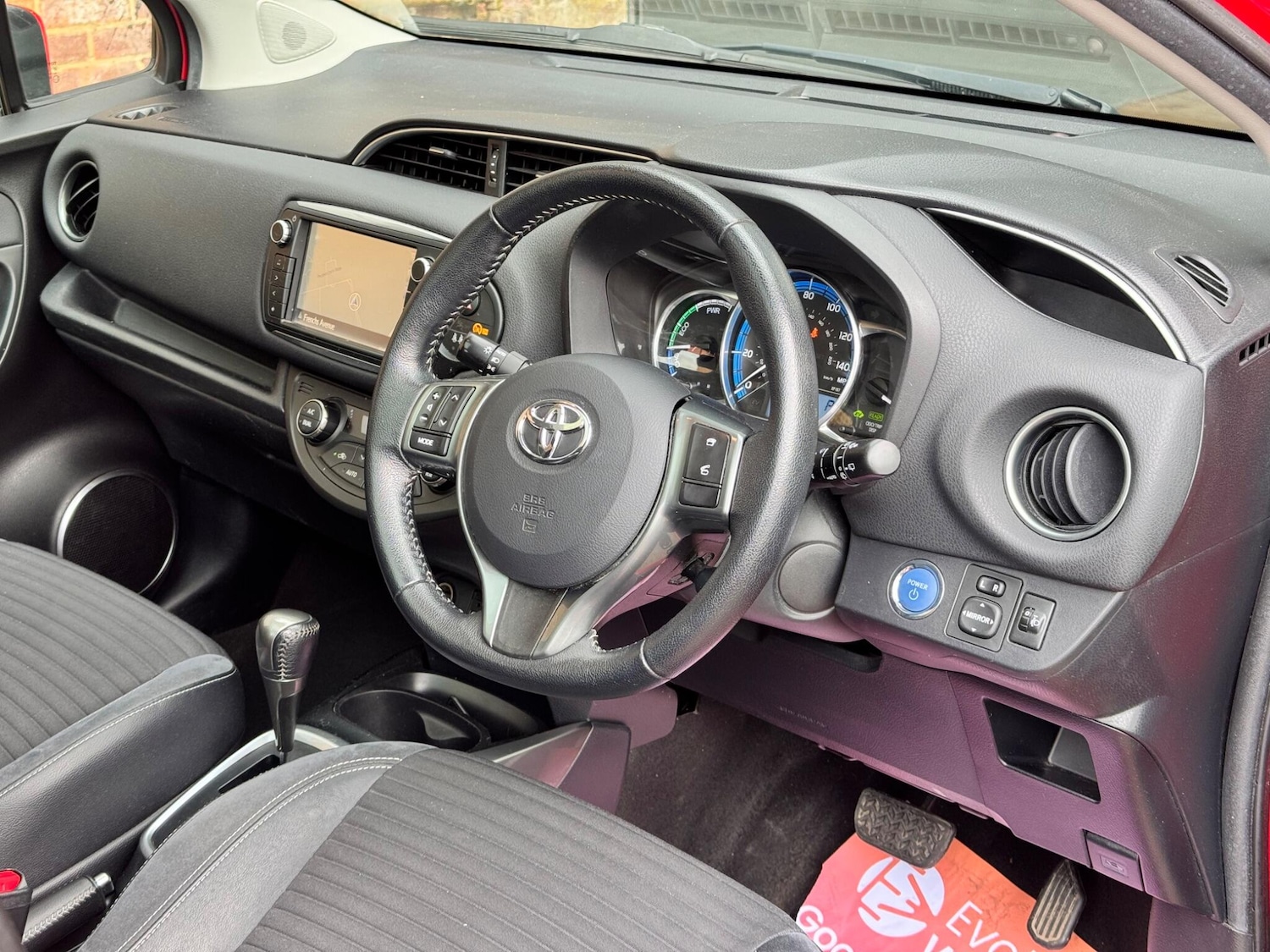 Used Toyota Yaris 2015 for sale - 76326744: Photo 23
