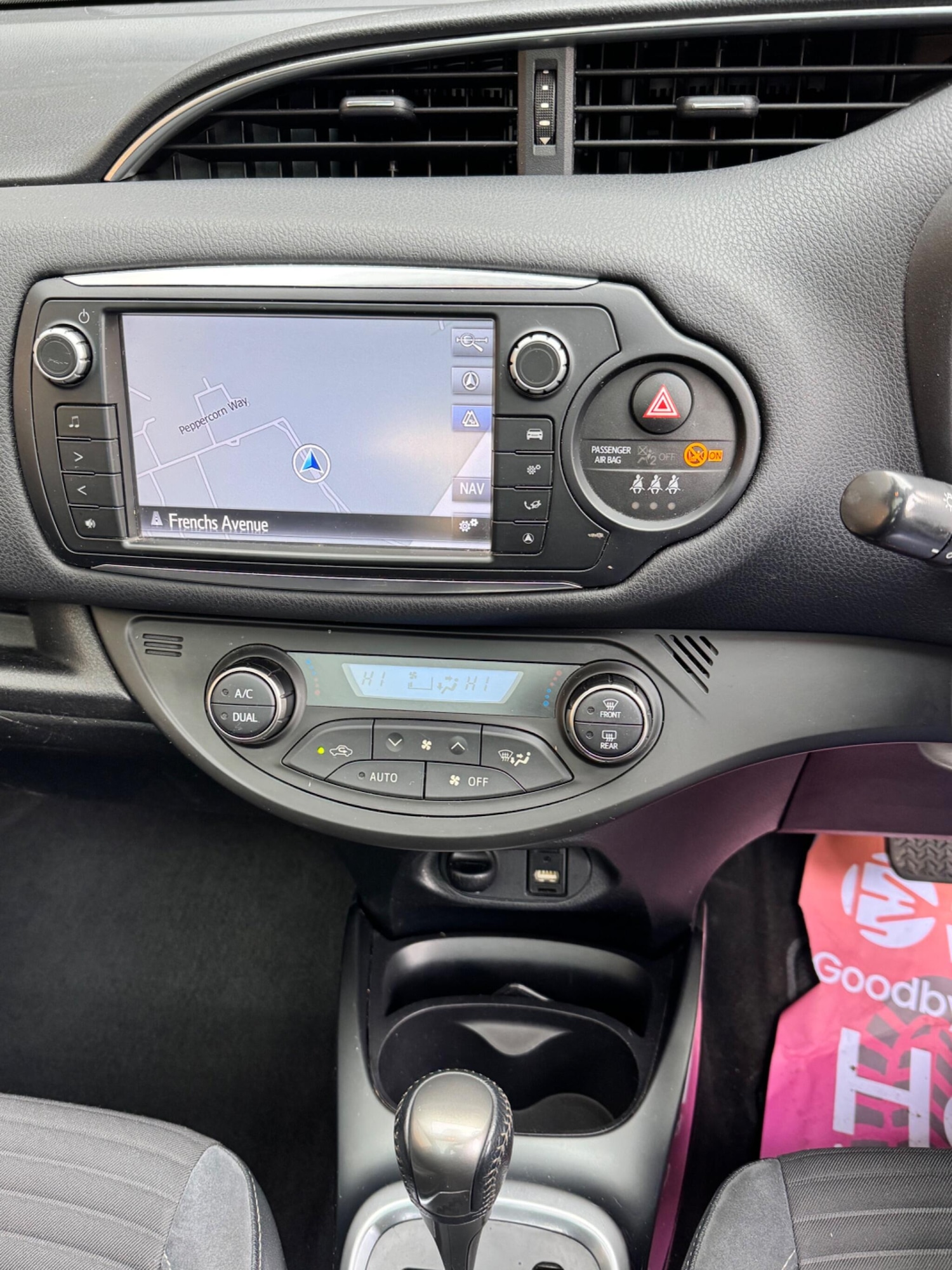 Used Toyota Yaris 2015 for sale - 76326744: Photo 28