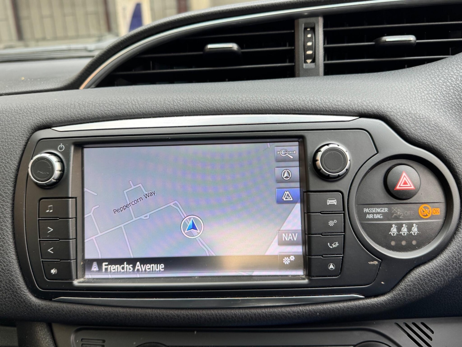 Used Toyota Yaris 2015 for sale - 76326744: Photo 32