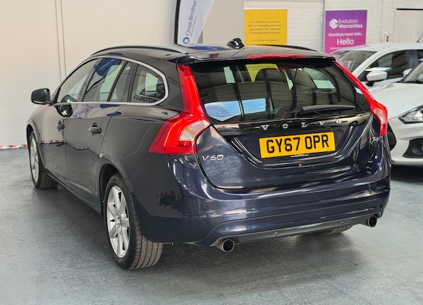 Used Volvo V60 2017 for sale - 76326745: Photo 13