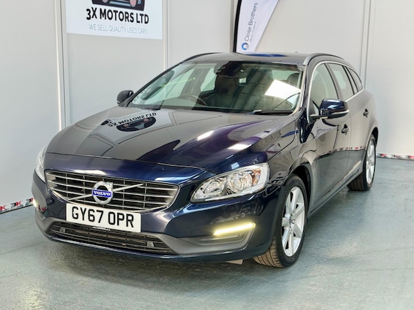 Used Volvo V60 2017 for sale - 76326745: Photo 2