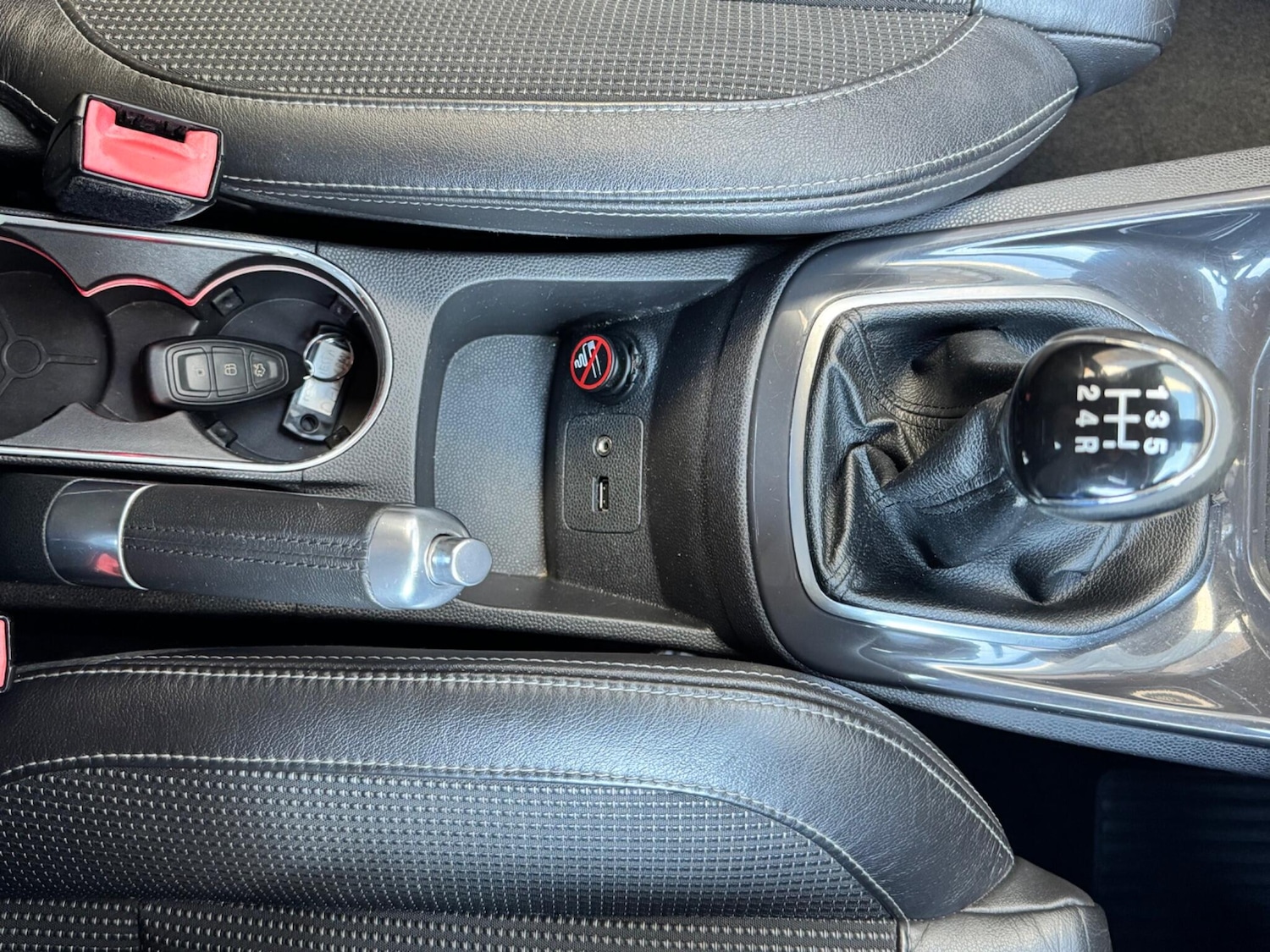 Used Ford Fiesta 2013 for sale - 76742339: Photo 33