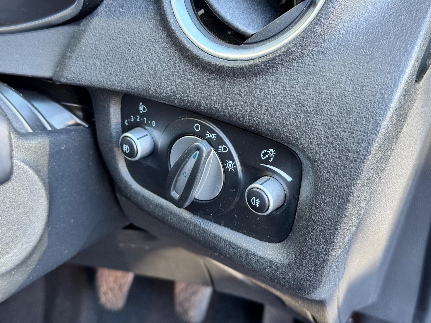 Used Ford Fiesta 2013 for sale - 76742339: Photo 34