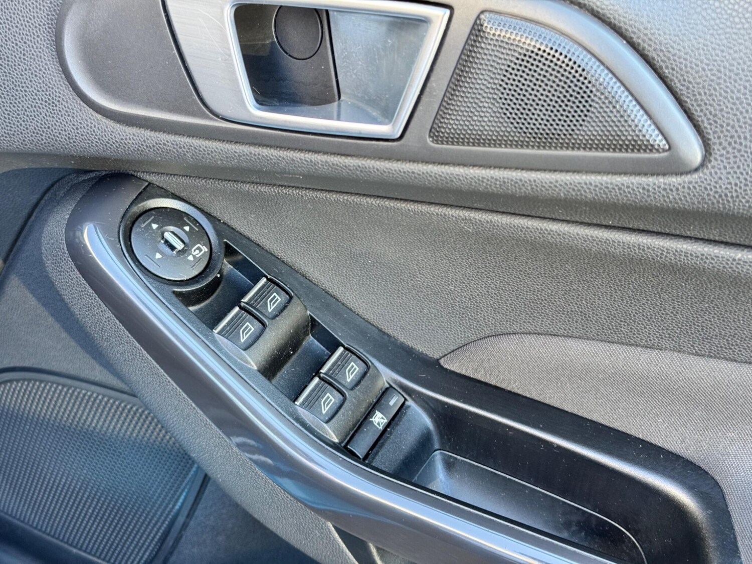 Used Ford Fiesta 2013 for sale - 76742339: Photo 38