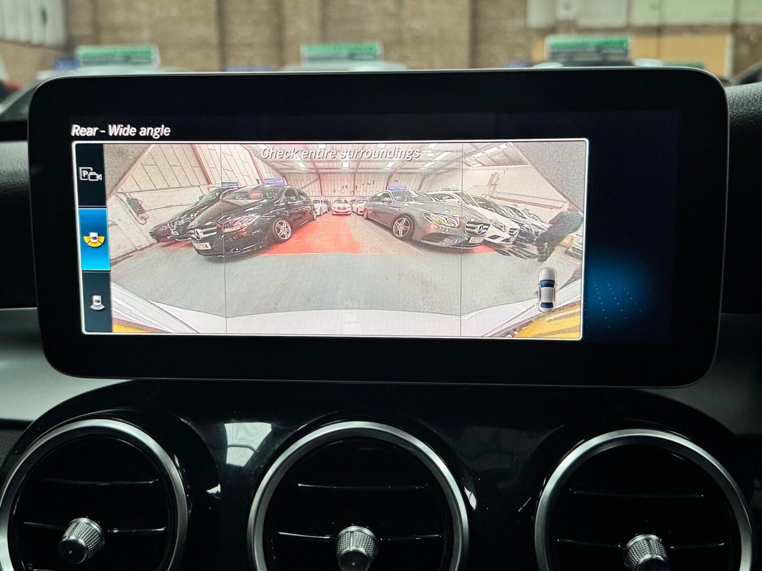 Used Mercedes-Benz C Class 2019 for sale - 76701908: Photo 27