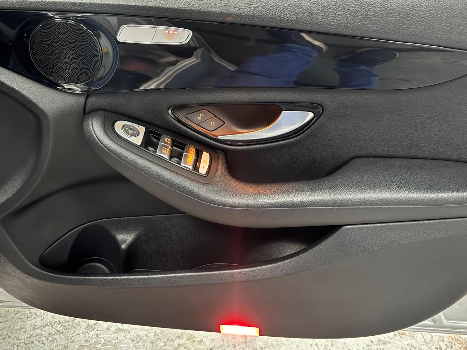 Used Mercedes-Benz C Class 2019 for sale - 76701908: Photo 34