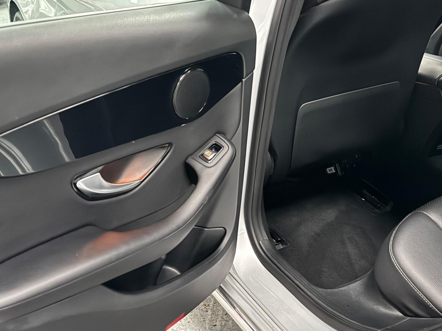 Used Mercedes-Benz C Class 2019 for sale - 76701908: Photo 43