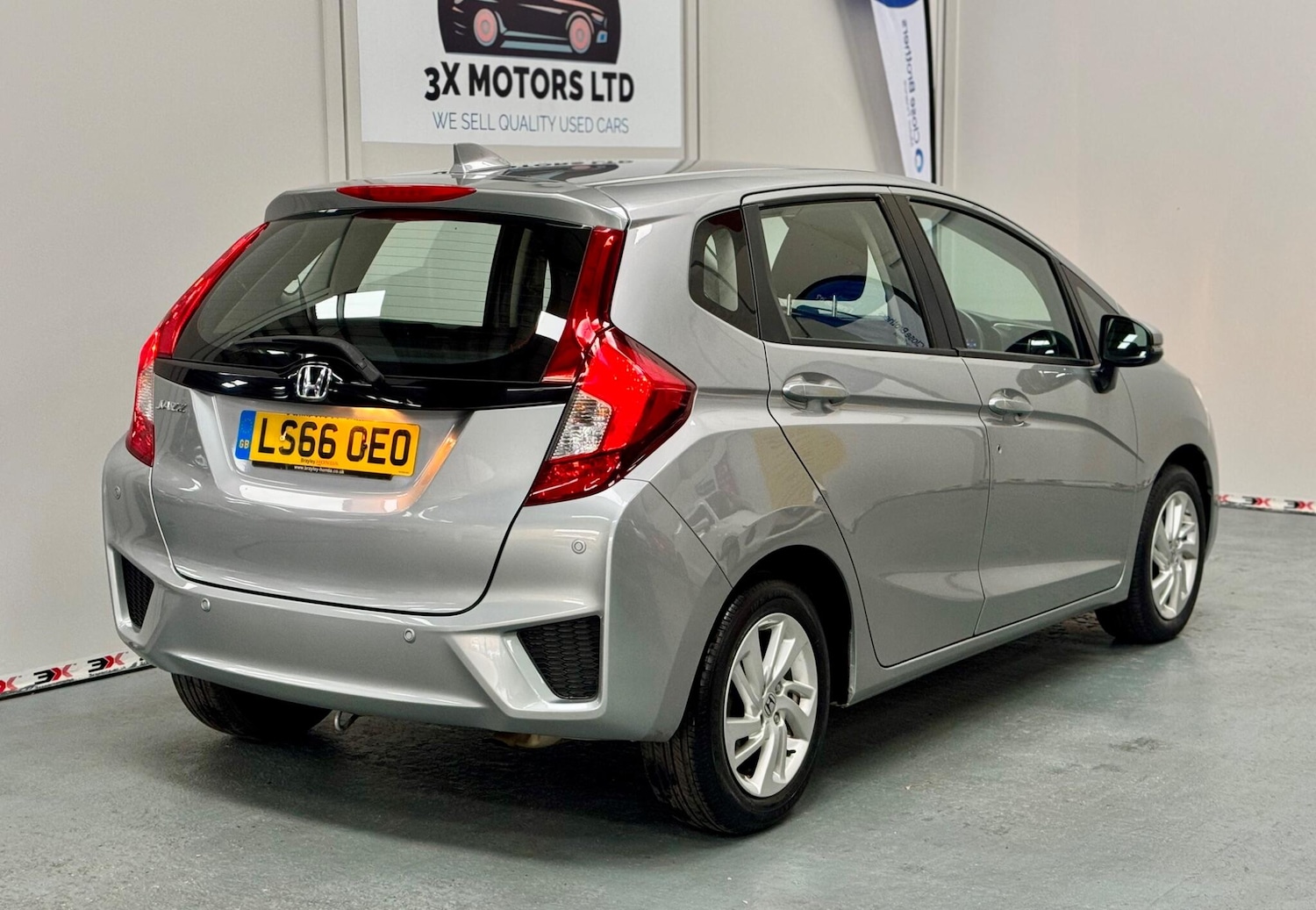 Used Honda Jazz 2016 for sale - 76326699: Photo 10