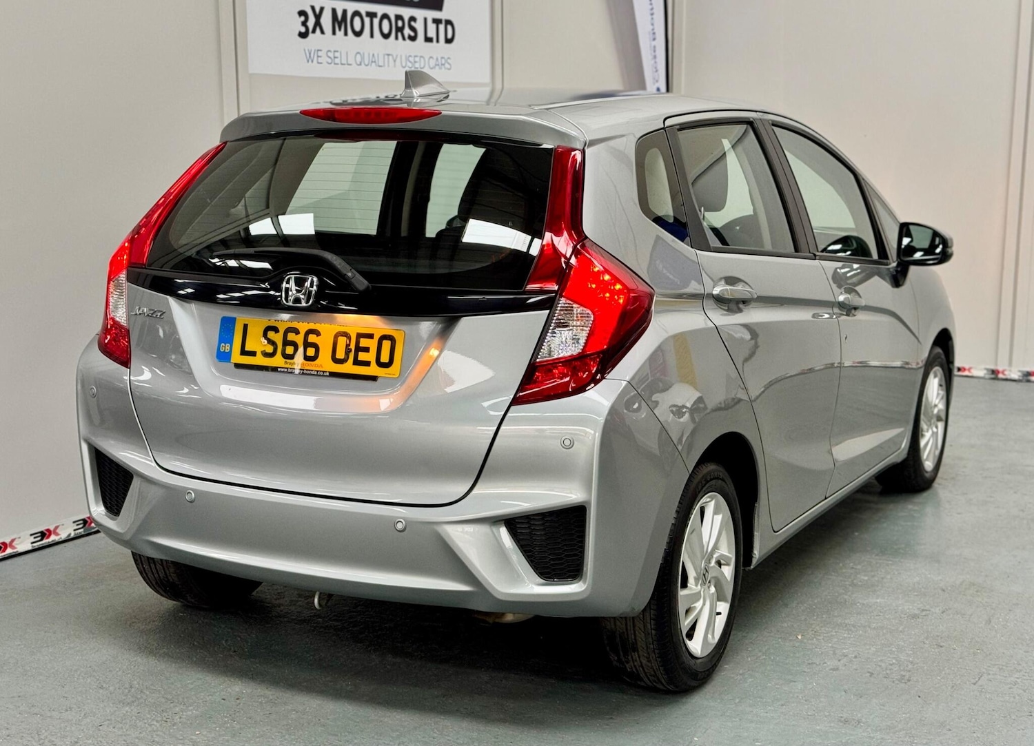Used Honda Jazz 2016 for sale - 76326699: Photo 11