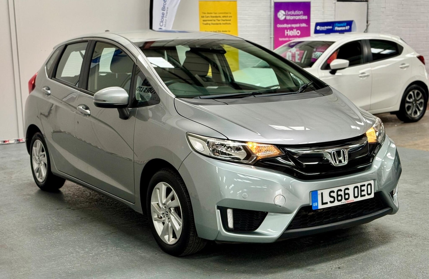 Used Honda Jazz 2016 for sale - 76326699: Photo 3