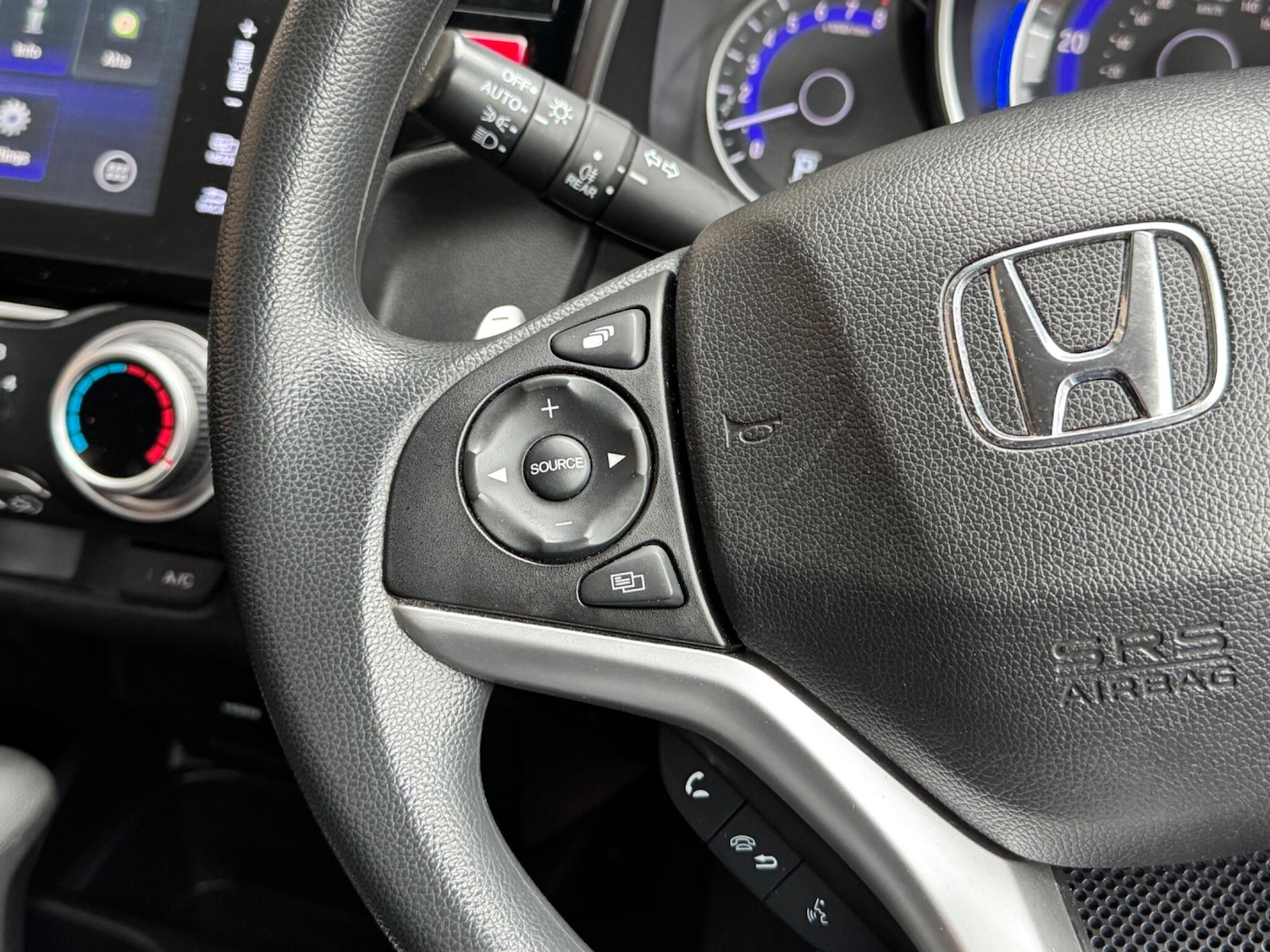 Used Honda Jazz 2016 for sale - 76326699: Photo 47