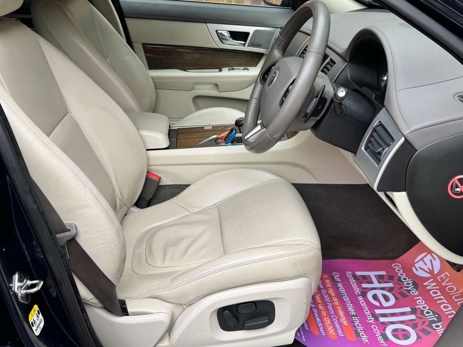 Used Jaguar XF 2013 for sale - 77625638: Photo 3