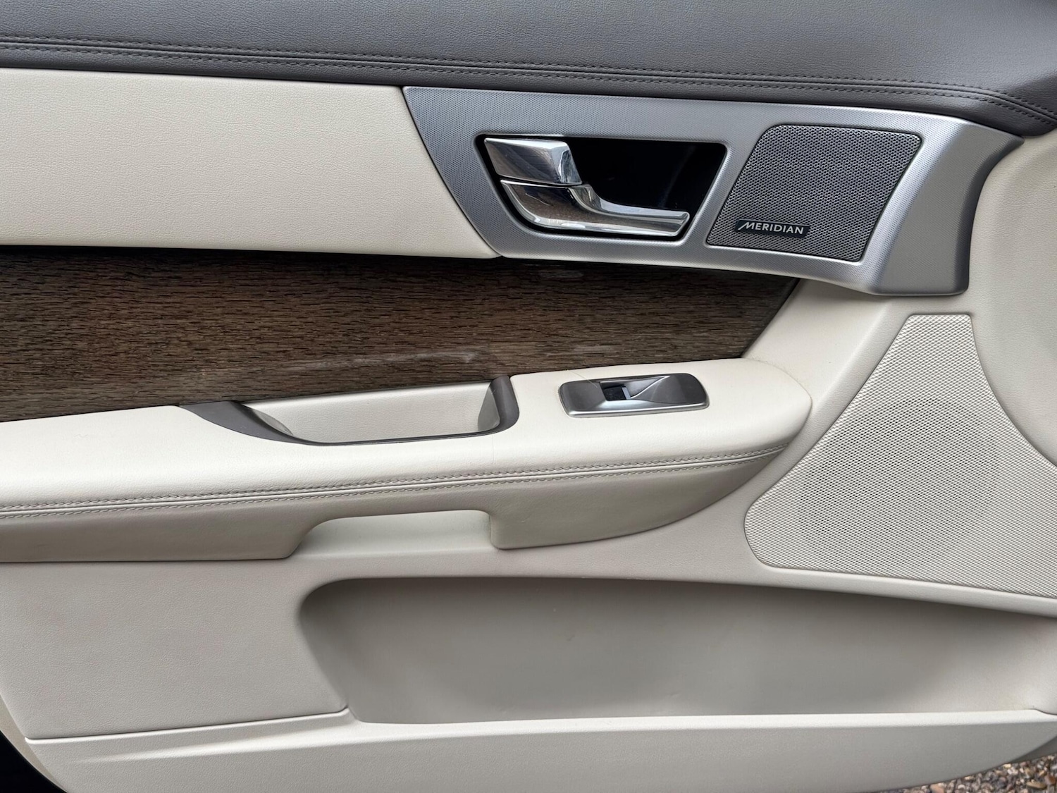 Used Jaguar XF 2013 for sale - 77625638: Photo 36