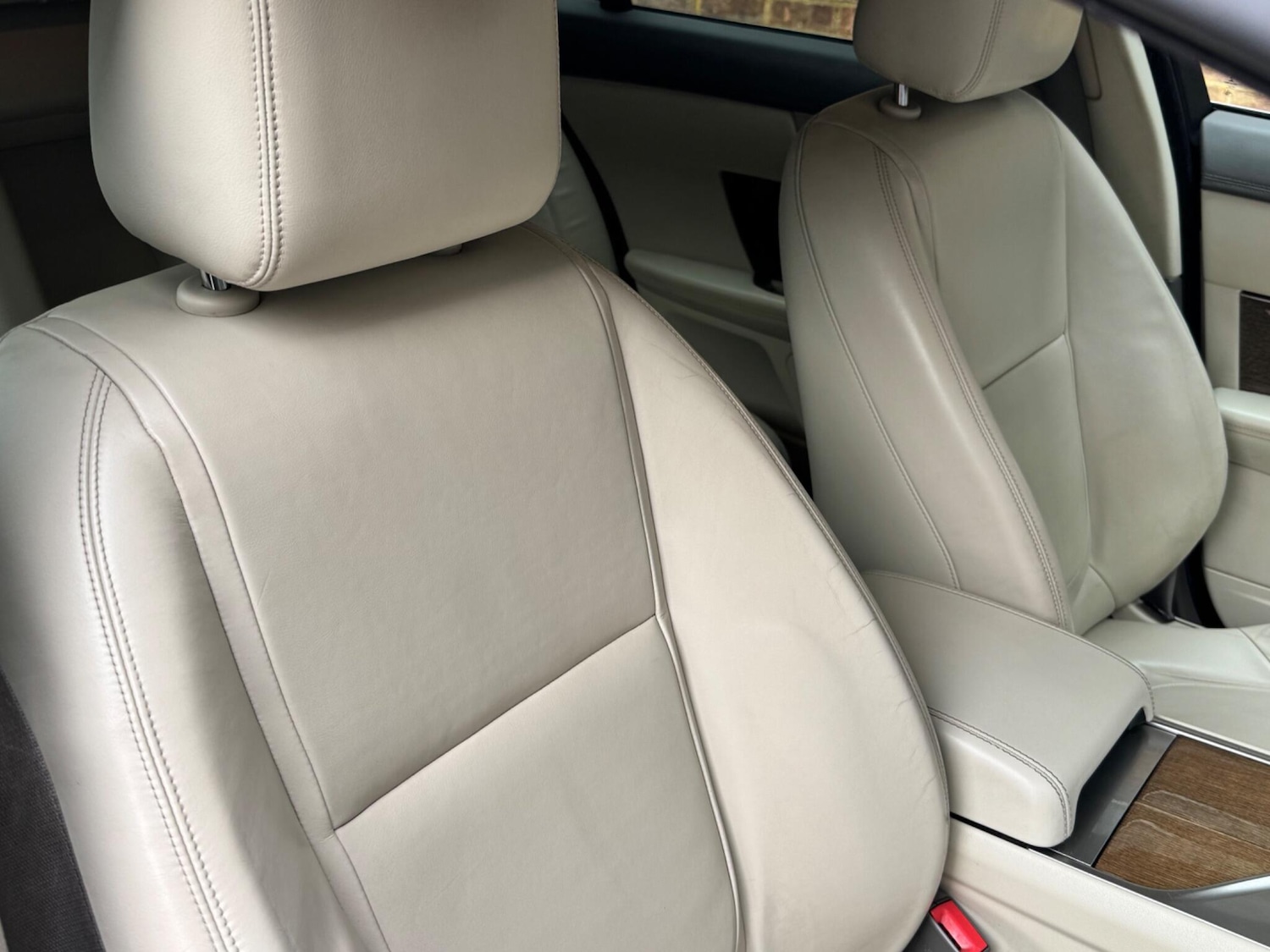 Used Jaguar XF 2013 for sale - 77625638: Photo 38