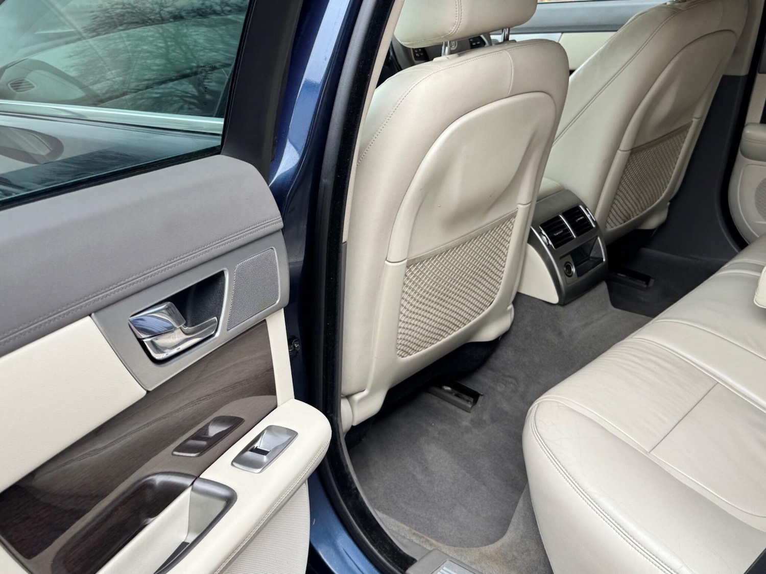 Used Jaguar XF 2013 for sale - 77625638: Photo 40