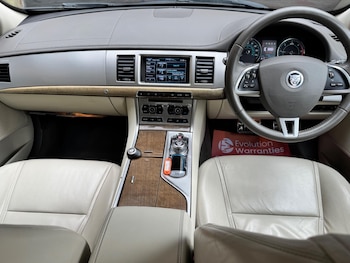 Used Jaguar XF 2013 for sale - 77625638: Photo