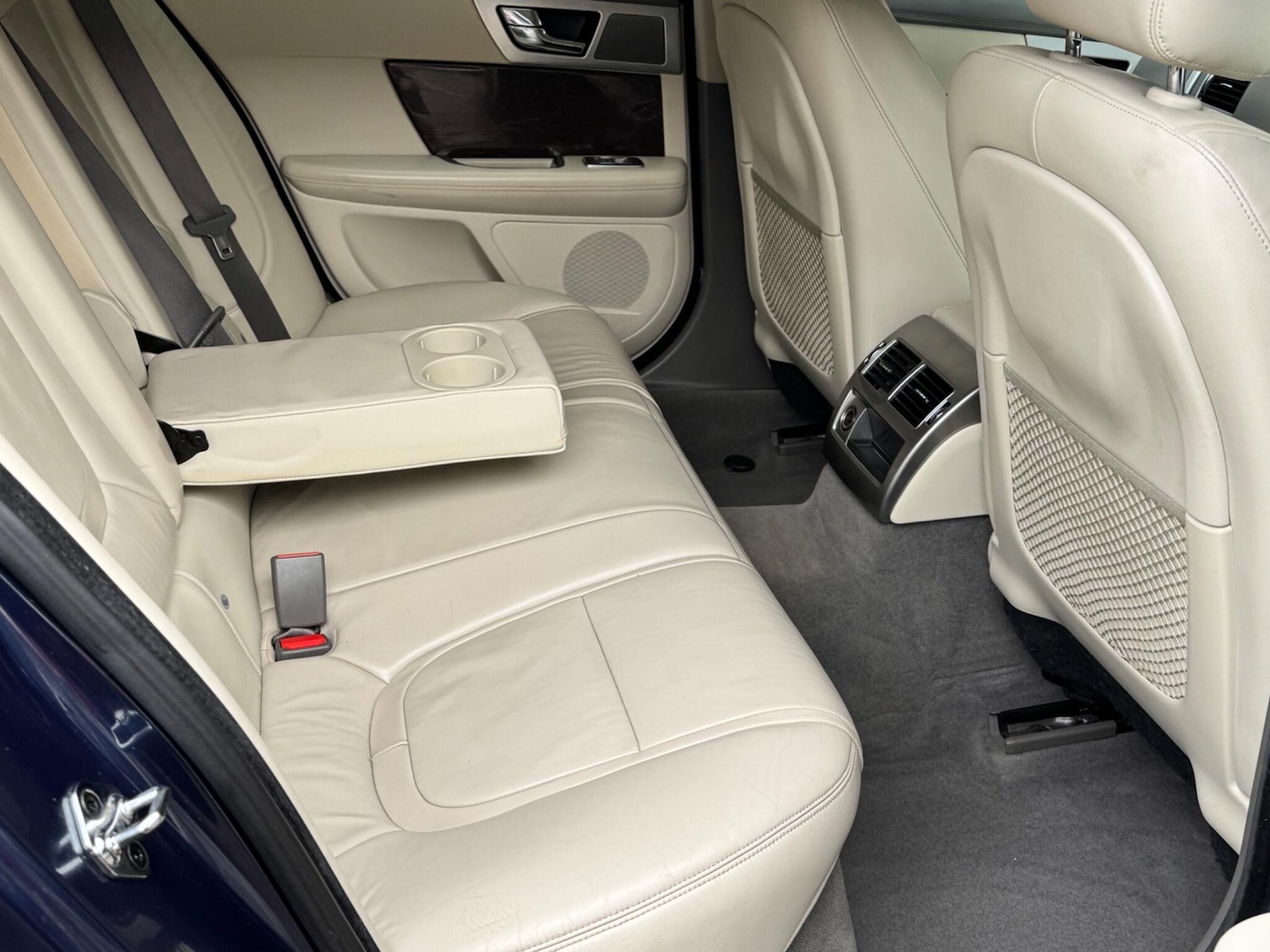 Used Jaguar XF 2013 for sale - 77625638: Photo 8