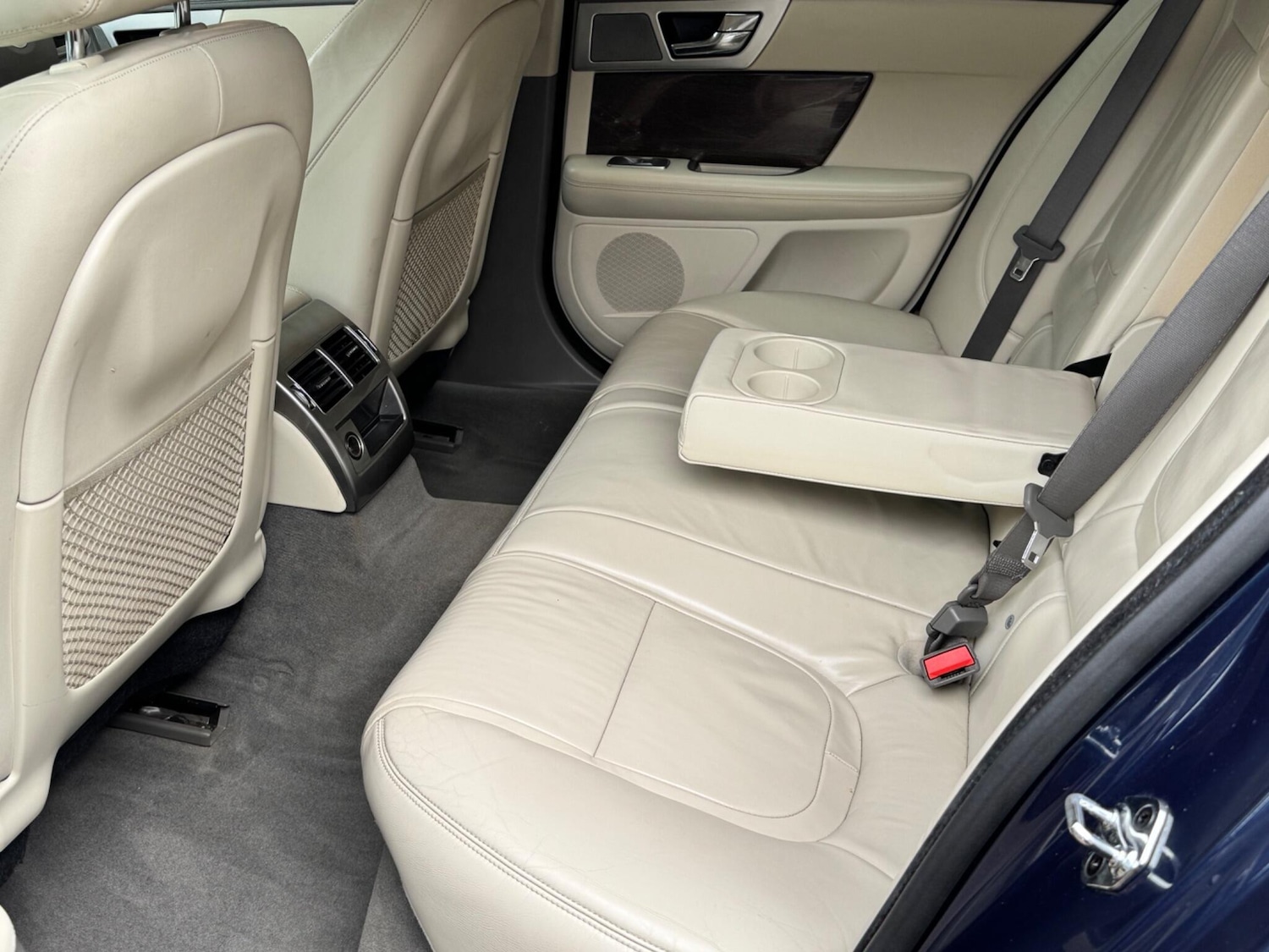 Used Jaguar XF 2013 for sale - 77625638: Photo 9