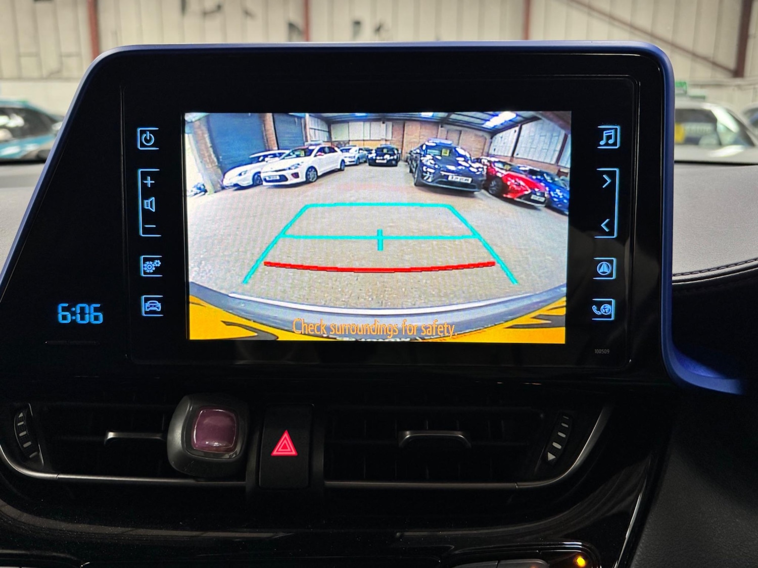 Used Toyota C-HR 2017 for sale - 76325999: Photo 28