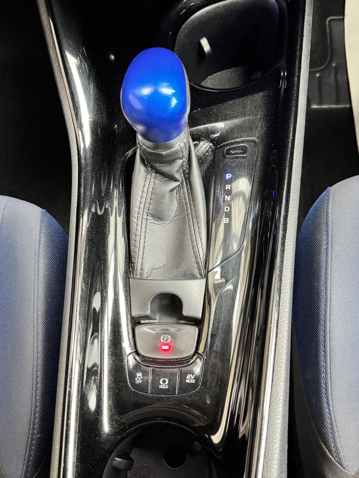 Used Toyota C-HR 2017 for sale - 76325999: Photo 30
