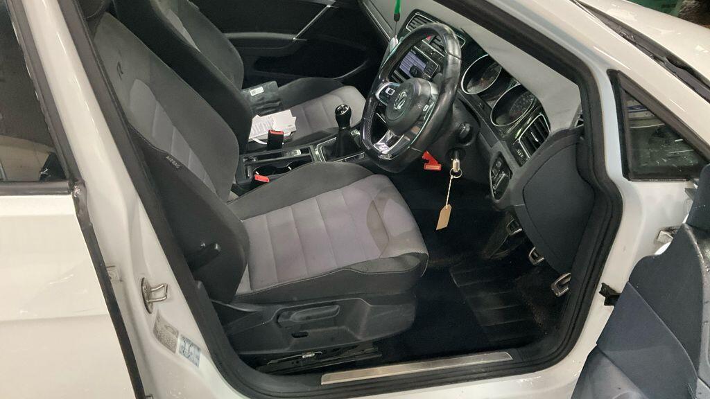 Used Volkswagen Golf 2016 for sale - 77175859: Photo 3