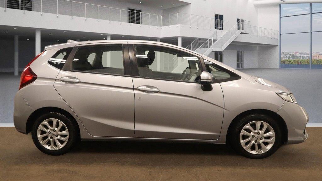 Used Honda Jazz 2017 for sale - 77016718: Photo 7
