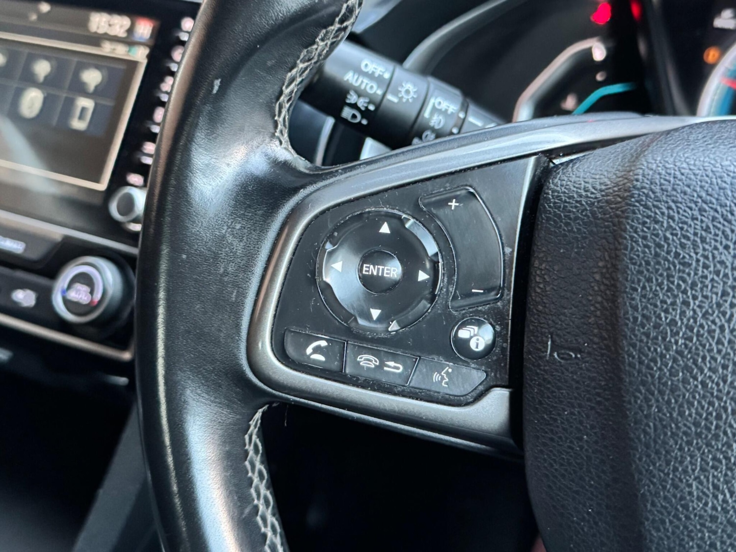 Used Honda Civic 2020 for sale - 76591983: Photo 42