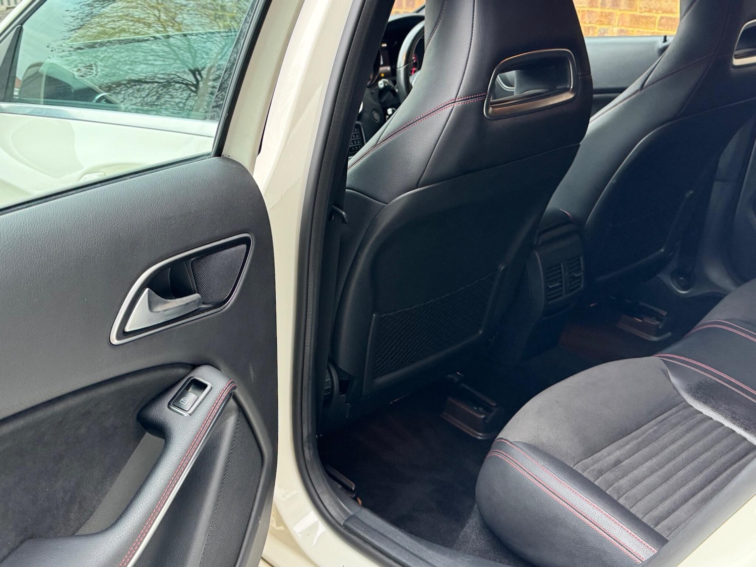 Used Mercedes-Benz A-Class 2016 for sale - 76473716: Photo 40