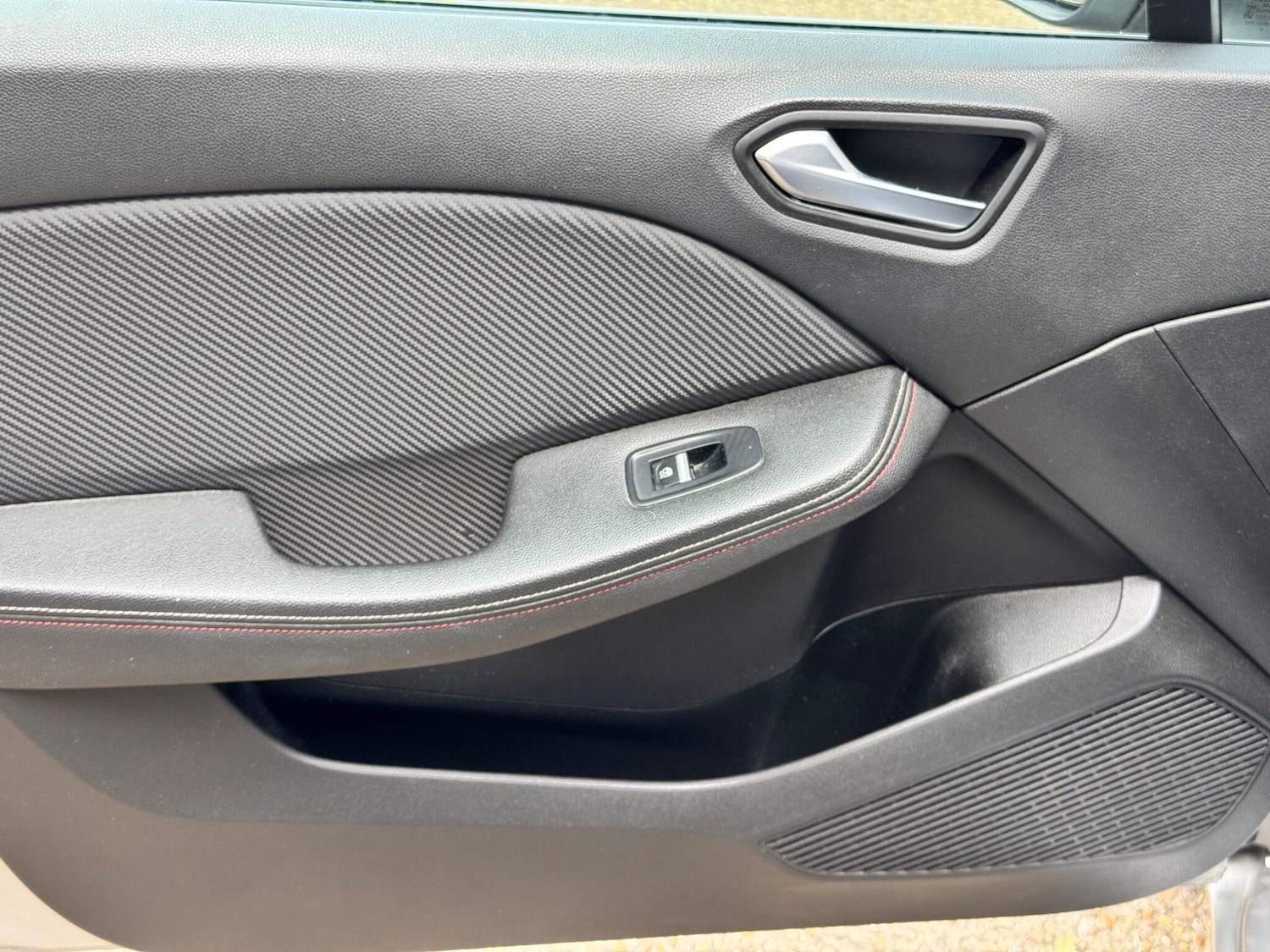 Used Renault Clio 2020 for sale - 76326307: Photo 28