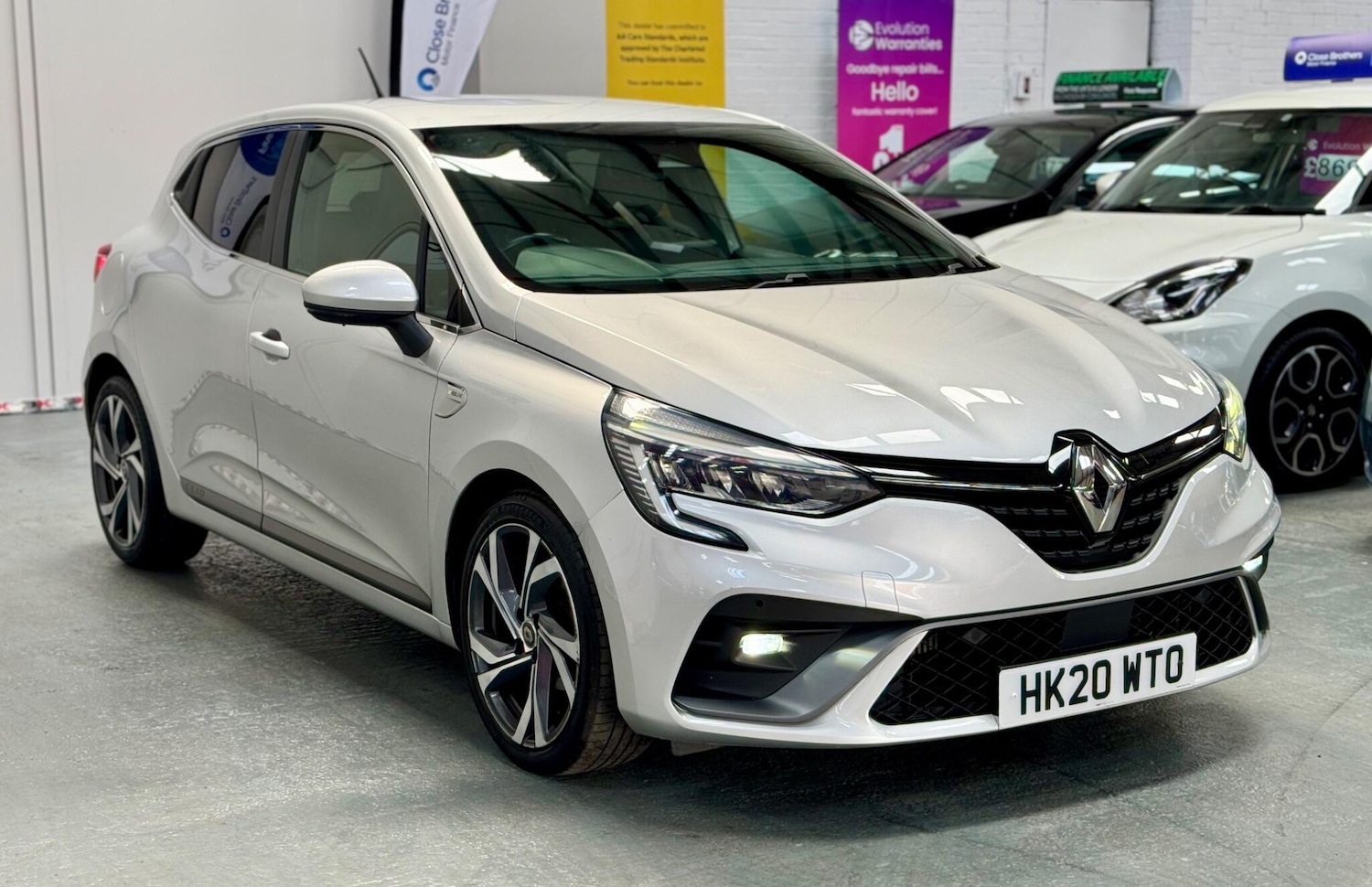 Used Renault Clio 2020 for sale - 76326307: Photo 3