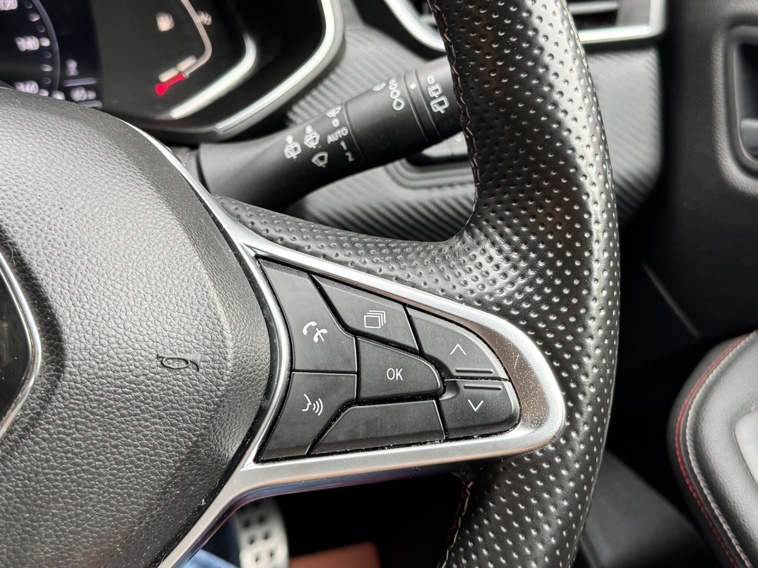 Used Renault Clio 2020 for sale - 76326307: Photo 46