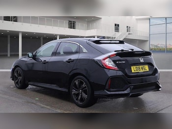 Used Honda Civic 2018 for sale - 76561941: Photo