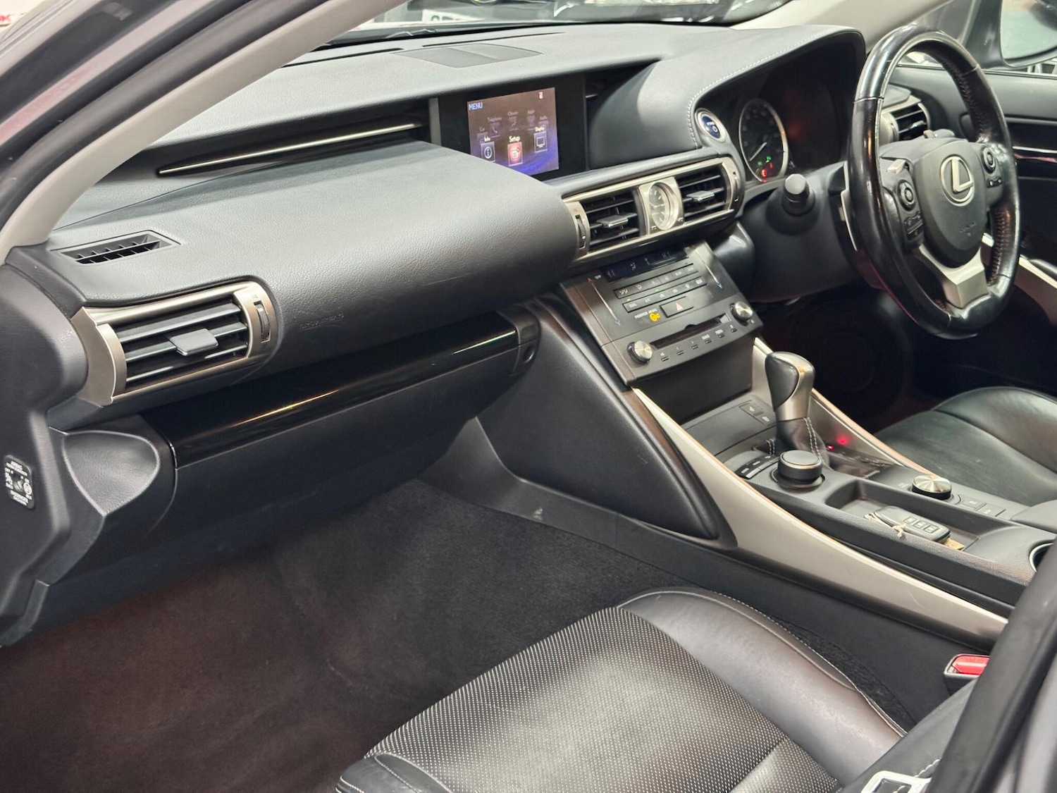 Used Lexus IS 2016 for sale - 76327260: Photo 25