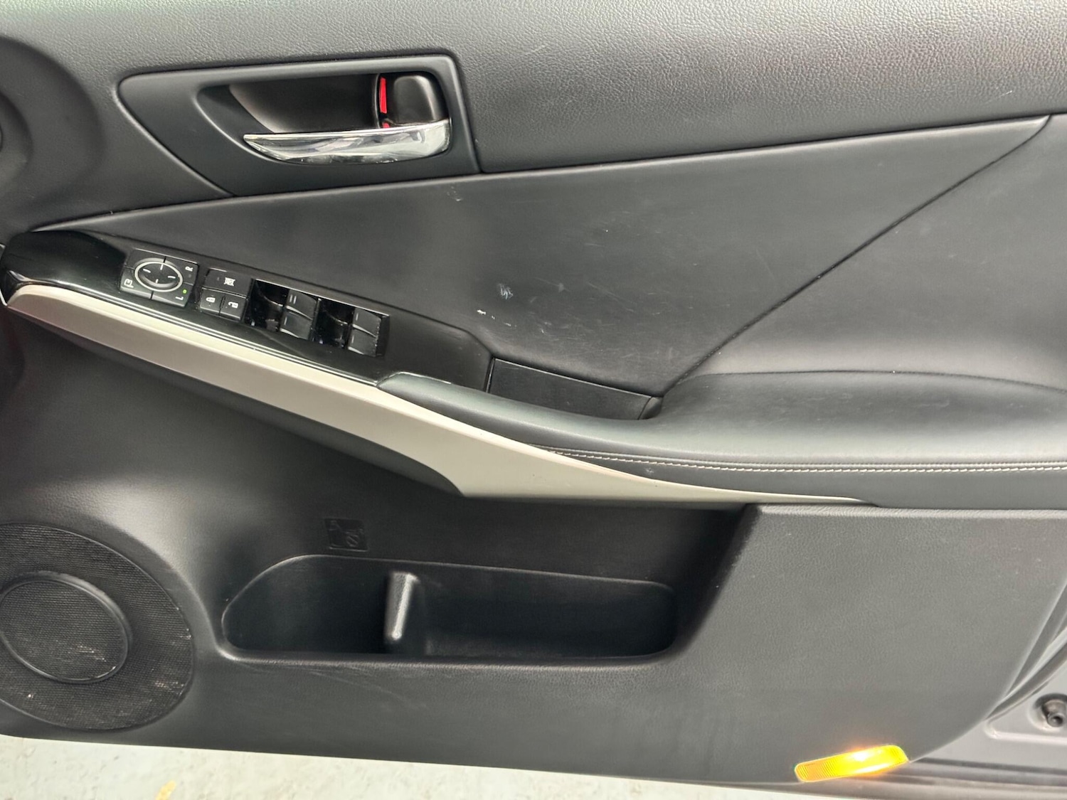 Used Lexus IS 2016 for sale - 76327260: Photo 42