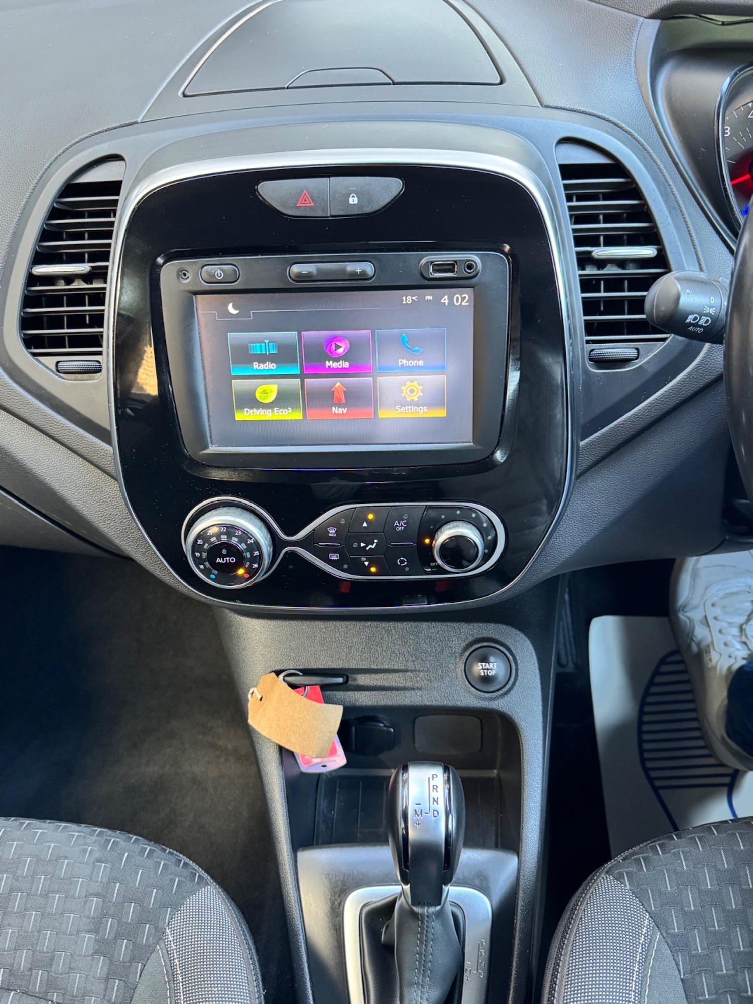 Used Renault Captur 2017 for sale - 76326471: Photo 23