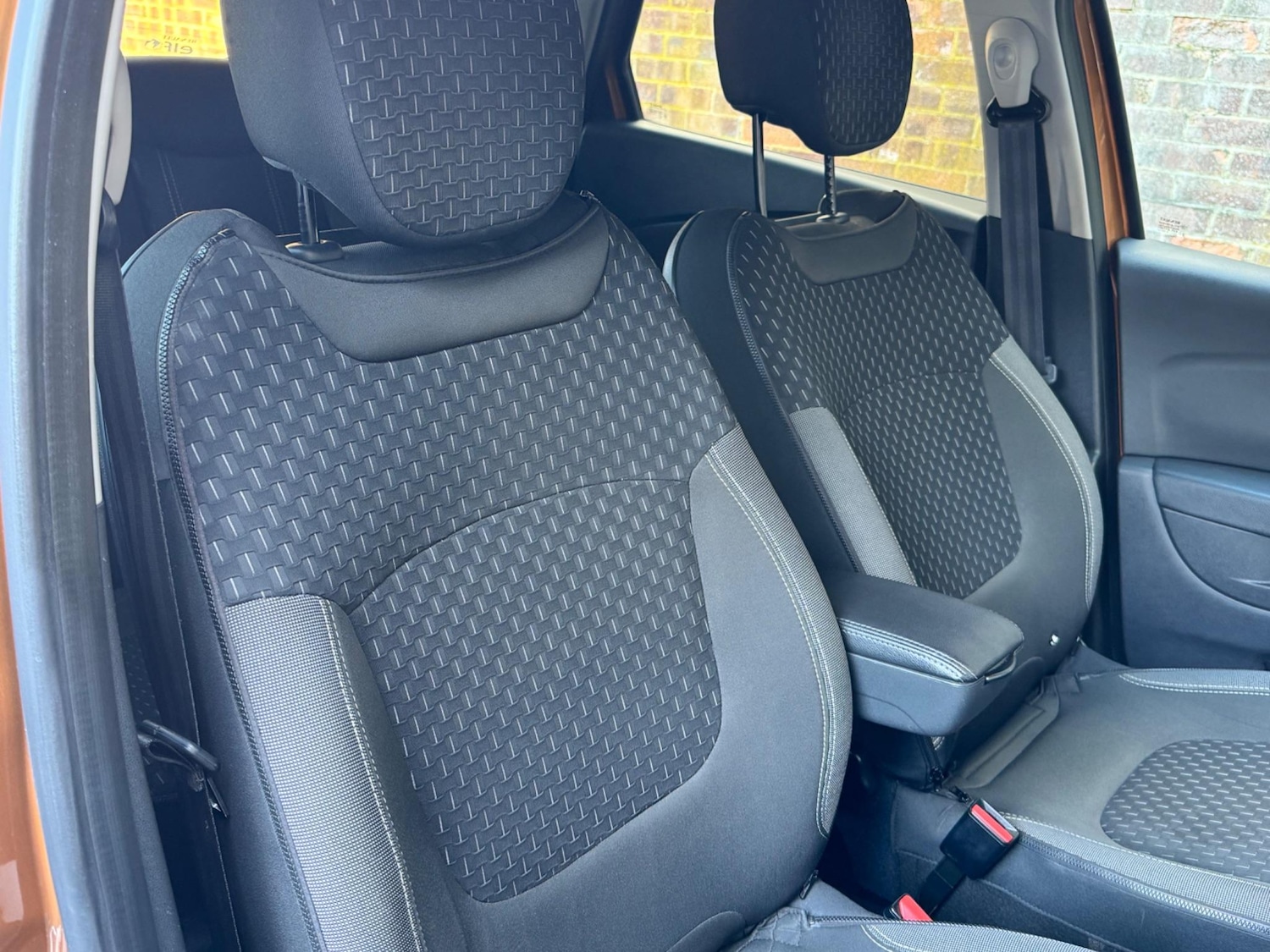 Used Renault Captur 2017 for sale - 76326471: Photo 29