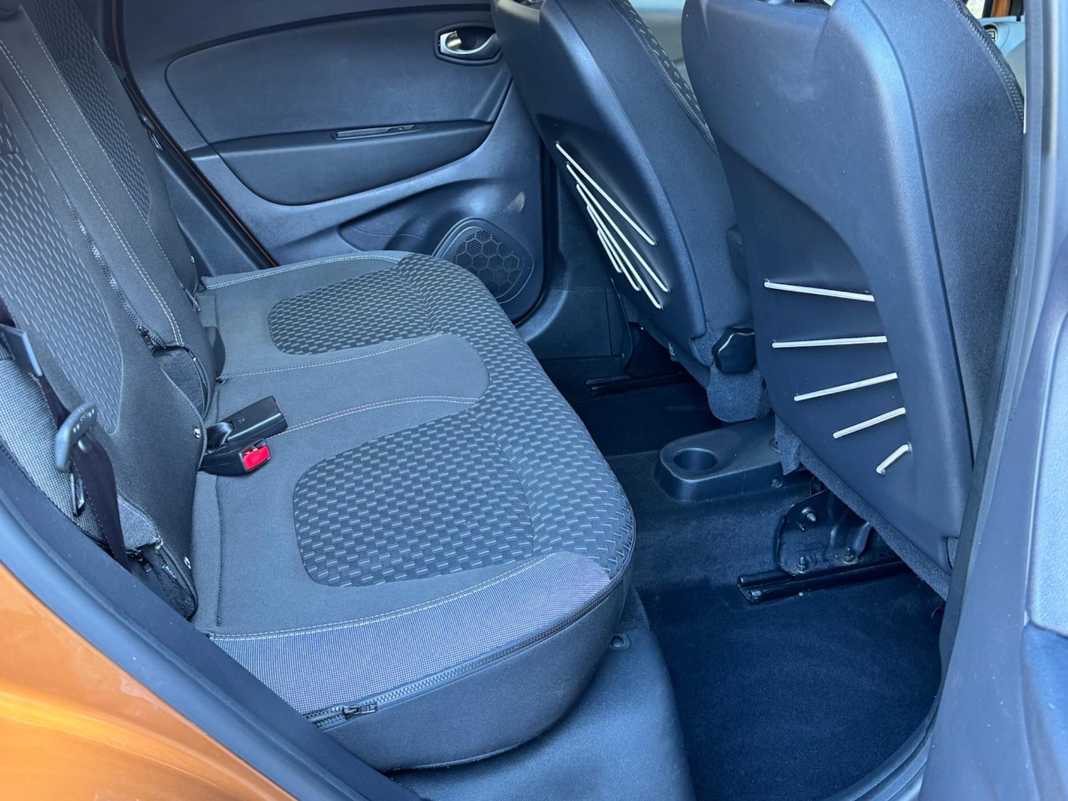 Used Renault Captur 2017 for sale - 76326471: Photo 8