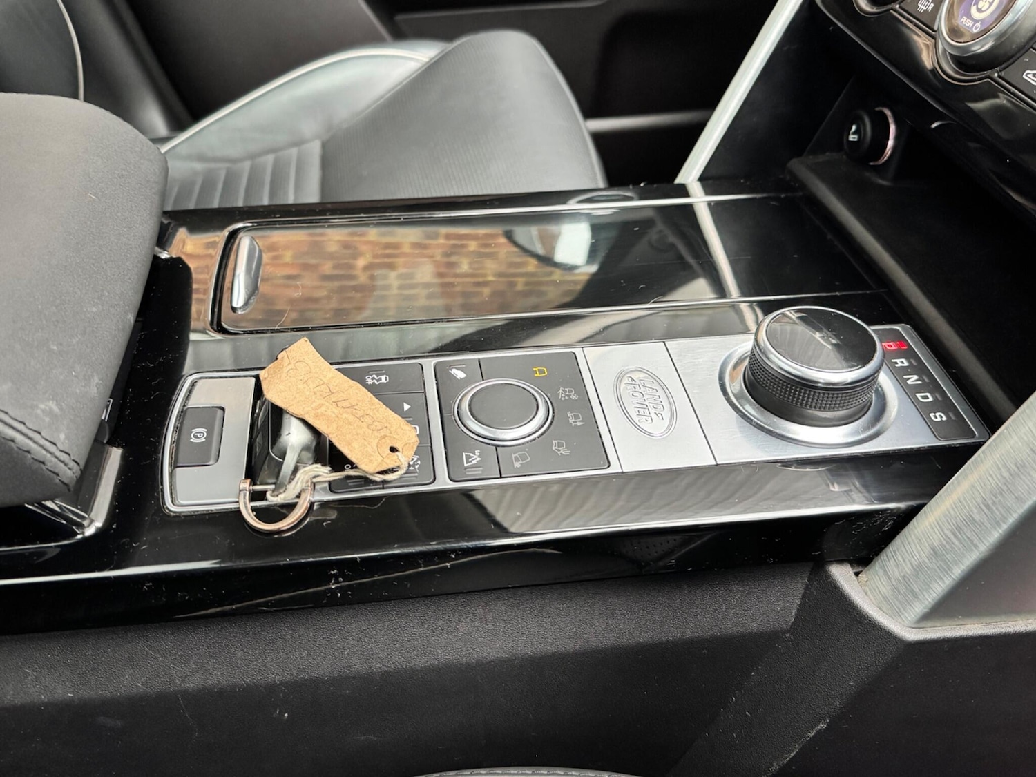 Used Land Rover Discovery 2017 for sale - 76377517: Photo 34